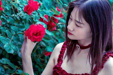 国家移民管理局：上半年全国移民管理机构共签发口岸签证43万证次